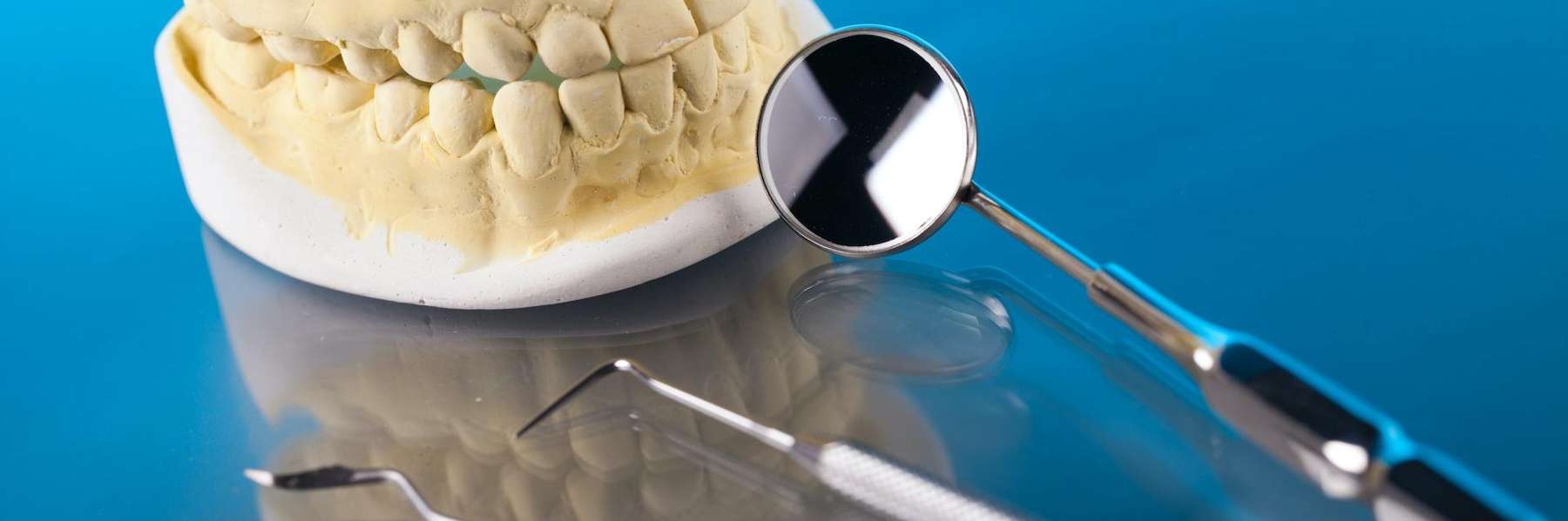 childrens dental exam tools